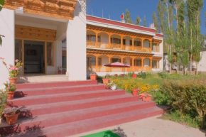 Gyalu's Residency